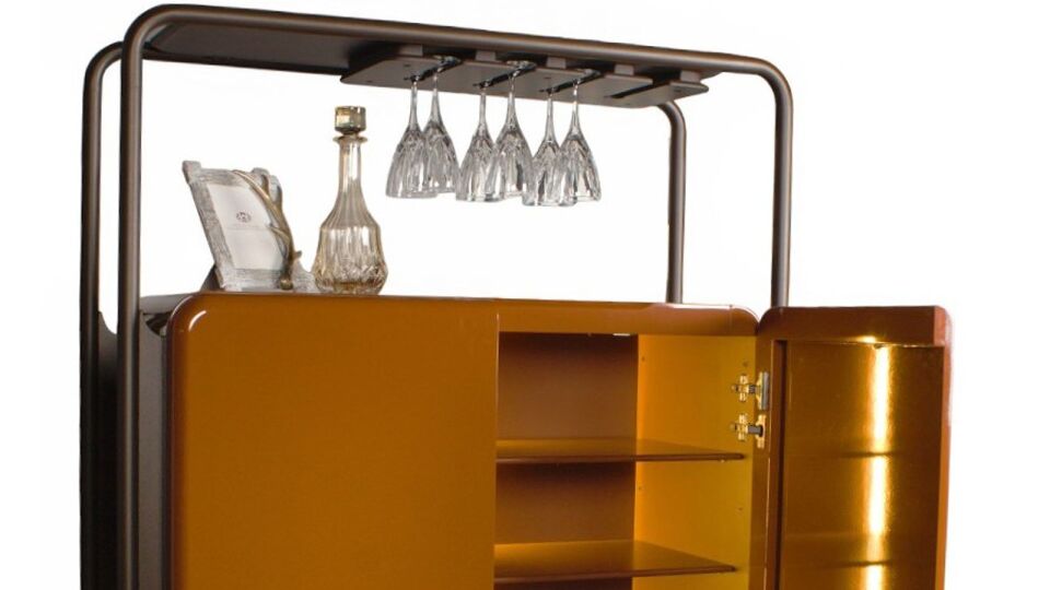 Detna Bar/Vitrin